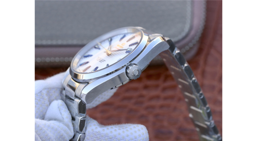 omega_xxxxx_big_00007.jpg