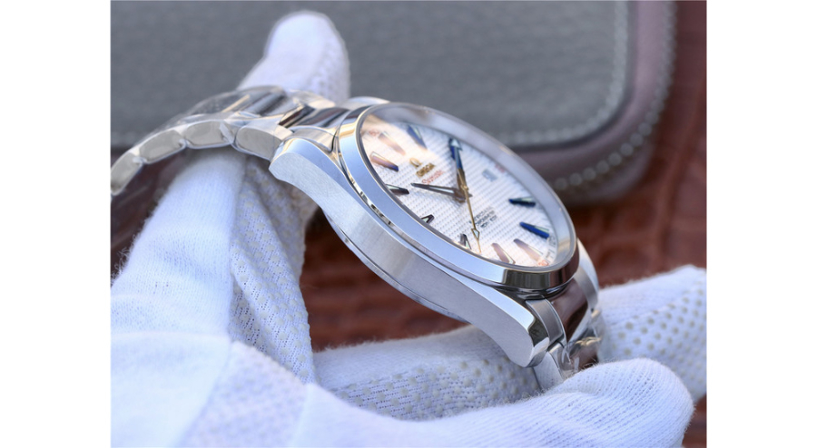 omega_xxxxx_big_00008.jpg