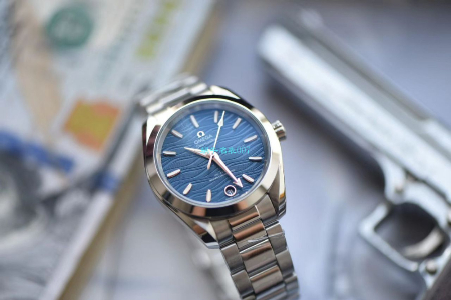 omega_xxxxx_big_00005.jpg