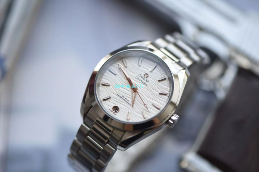 omega_xxxxx_big_00007.jpg