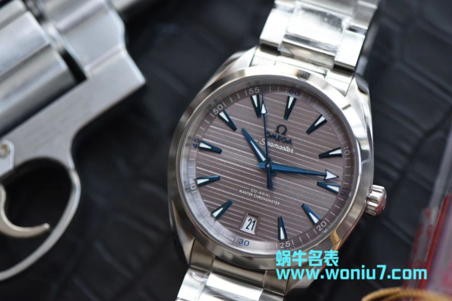 omega_xxxxx_big_00004.jpg
