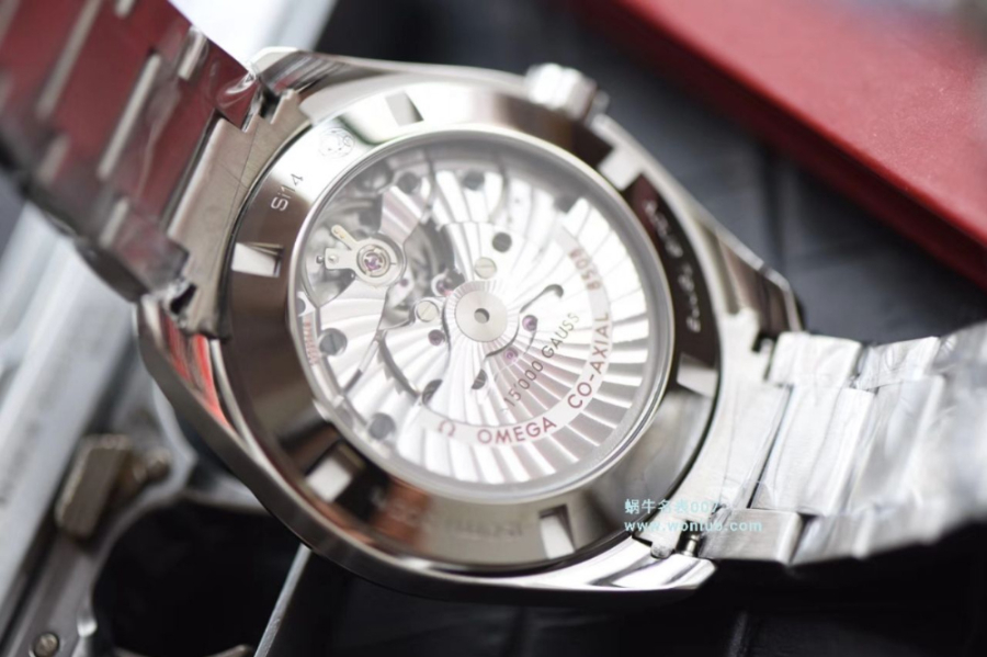 omega_xxxxx_big_00010.jpg