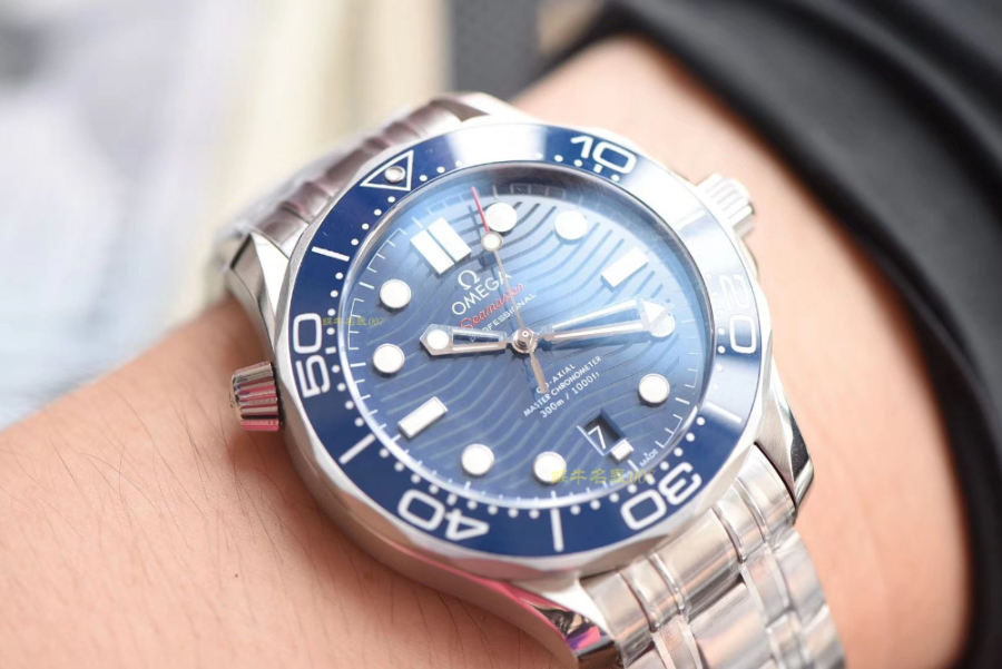 omega_xxxxx_big_00002.jpg