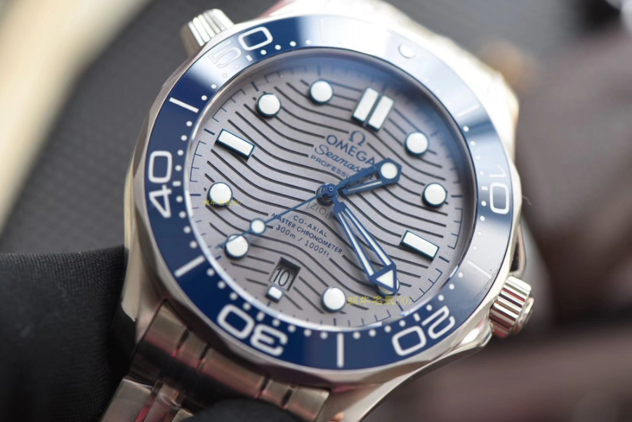 omega_xxxxx_big_00003.jpg