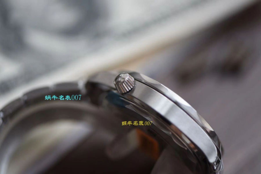 omega_xxxxx_big_00015.jpg