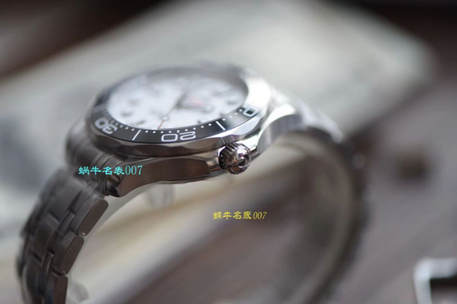 omega_xxxxx_big_00014.jpg