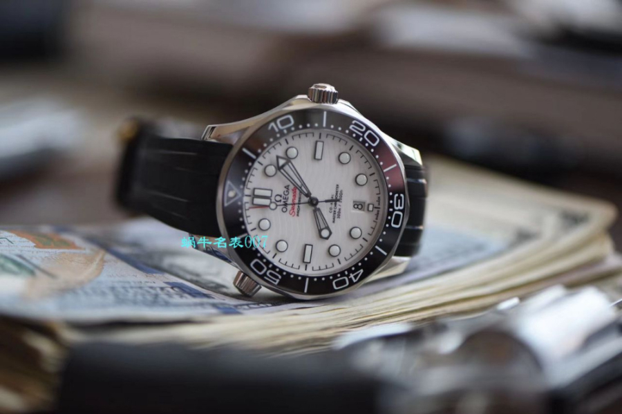 omega_xxxxx_big_00011.jpg