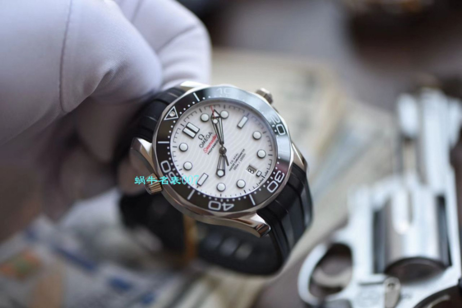 omega_xxxxx_big_00012.jpg