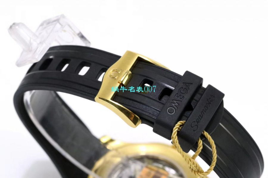 omega_xxxxx_big_00017.jpg