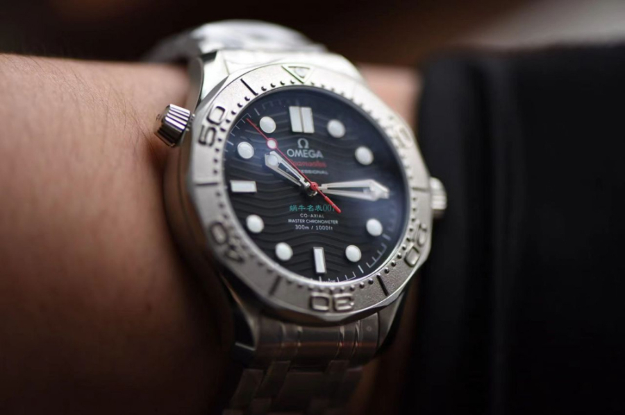 omega_xxxxx_big_00003.jpg