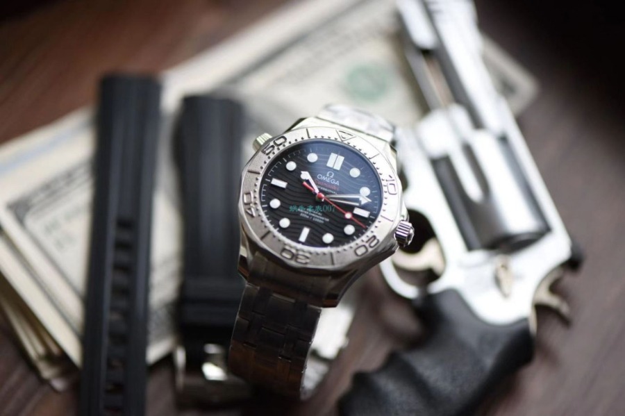 omega_xxxxx_big_00004.jpg