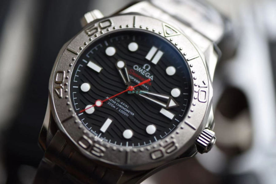 omega_xxxxx_big_00006.jpg