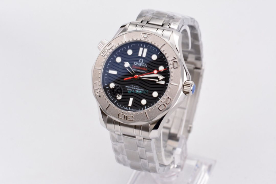 omega_xxxxx_big_00013.jpg