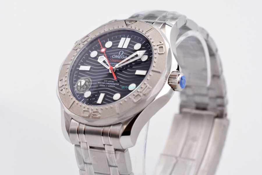 omega_xxxxx_big_00015.jpg