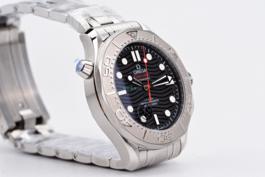 omega_xxxxx_big_00016.jpg