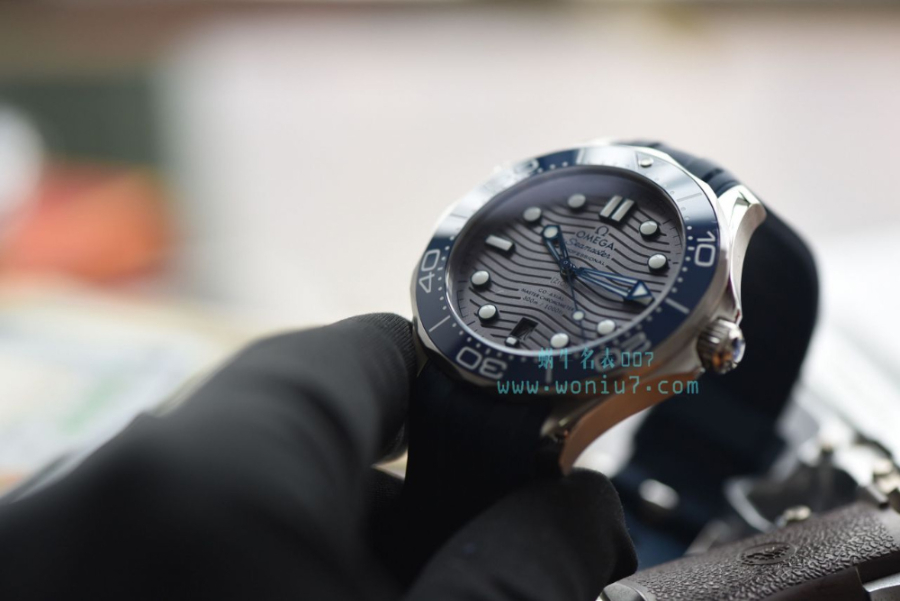 omega_xxxxx_big_00008.jpg